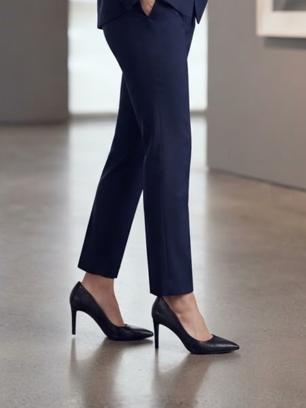 Calvin Klein Black Snakeskin Embossed Pointed Toe Stiletto Pumps Heels size 8.5